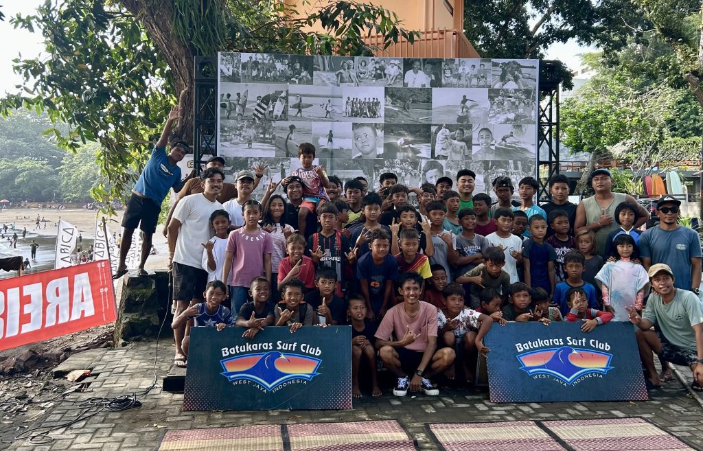 Groom of Batukaras surf contest